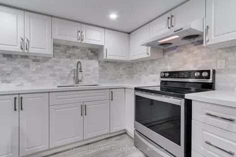 182 Hurd Street Bradford West Gwillimbury ON L3Z 1K9