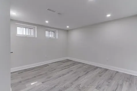 182 Hurd Street Bradford West Gwillimbury ON L3Z 1K9