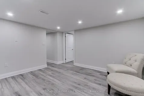 182 Hurd Street Bradford West Gwillimbury ON L3Z 1K9