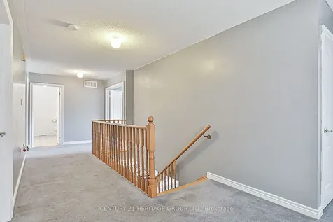 52 Perivale Gardens Aurora ON L4G 7P8