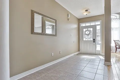 52 Perivale Gardens Aurora ON L4G 7P8