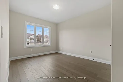 120 Lewis Honey Drive Aurora ON L4G 0J3