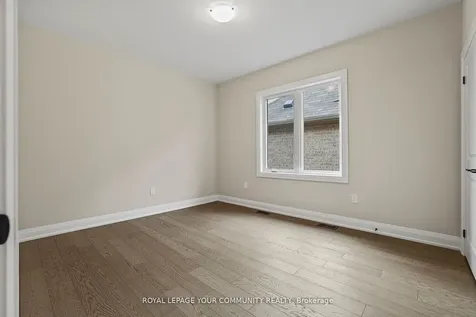 120 Lewis Honey Drive Aurora ON L4G 0J3