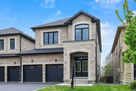 120 Lewis Honey Drive Aurora ON L4G 0J3