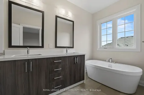 120 Lewis Honey Drive Aurora ON L4G 0J3