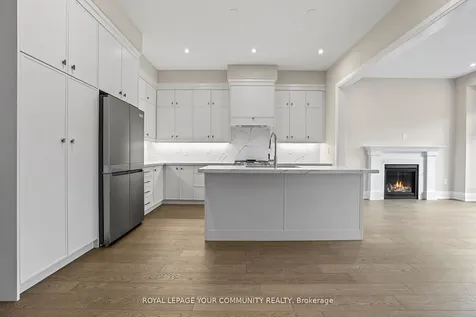 120 Lewis Honey Drive Aurora ON L4G 0J3