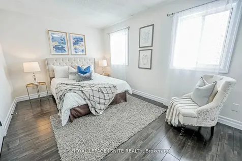 7 Natale Court Bradford West Gwillimbury ON L3Z 3B1