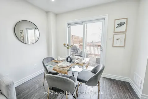 7 Natale Court Bradford West Gwillimbury ON L3Z 3B1