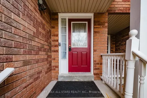 18 October Lane Aurora ON L4G 6Y1