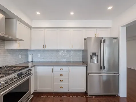 205 Romanelli Crescent Bradford West Gwillimbury ON L3Z 0X6