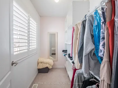 205 Romanelli Crescent Bradford West Gwillimbury ON L3Z 0X6