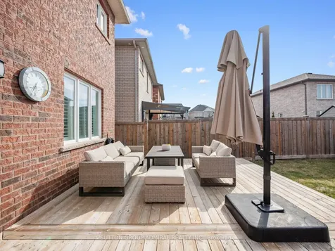 205 Romanelli Crescent Bradford West Gwillimbury ON L3Z 0X6