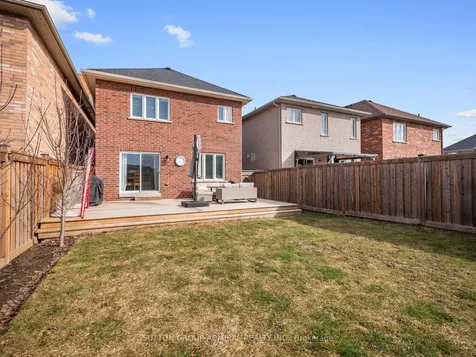 205 Romanelli Crescent Bradford West Gwillimbury ON L3Z 0X6