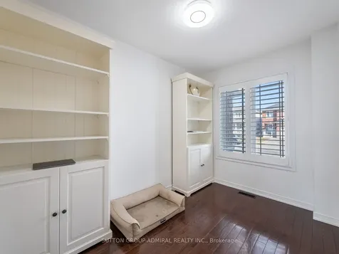 205 Romanelli Crescent Bradford West Gwillimbury ON L3Z 0X6