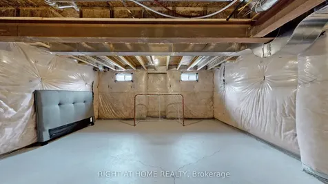 121 Bartram Crescent Bradford West Gwillimbury ON L3Z 4J2