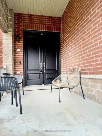 121 Bartram Crescent Bradford West Gwillimbury ON L3Z 4J2