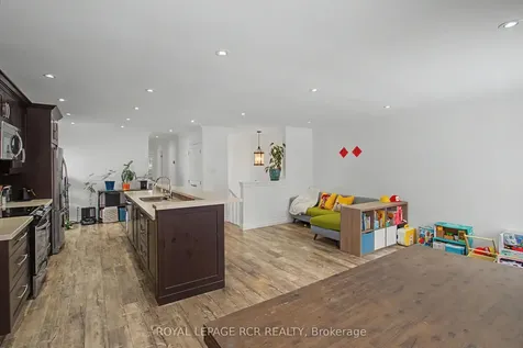 248 Talbot Crescent Newmarket ON L3Y 1A3