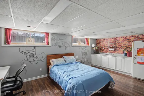 248 Talbot Crescent Newmarket ON L3Y 1A3