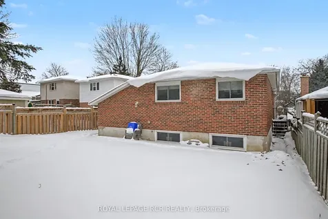 248 Talbot Crescent Newmarket ON L3Y 1A3