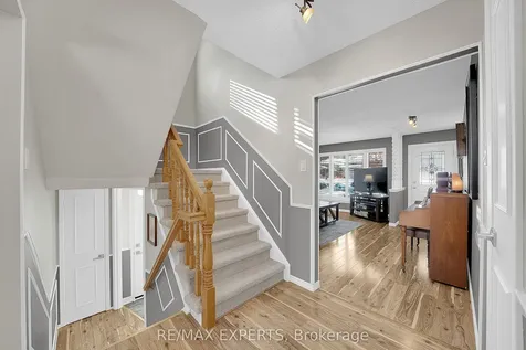 266 Britannia Avenue Bradford West Gwillimbury ON L3Z 1A7