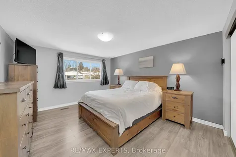 266 Britannia Avenue Bradford West Gwillimbury ON L3Z 1A7