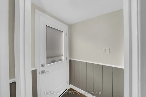 266 Britannia Avenue Bradford West Gwillimbury ON L3Z 1A7