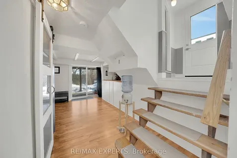 266 Britannia Avenue Bradford West Gwillimbury ON L3Z 1A7