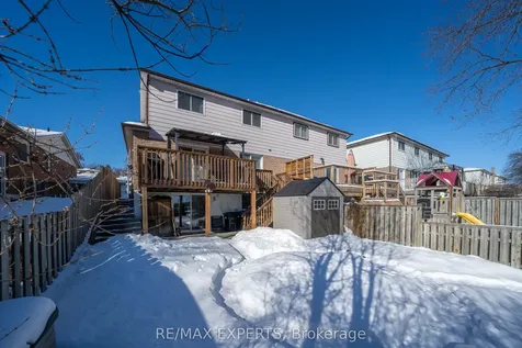 266 Britannia Avenue Bradford West Gwillimbury ON L3Z 1A7