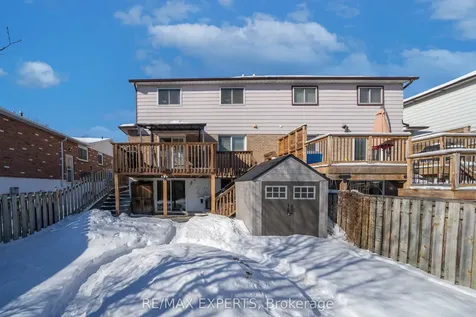 266 Britannia Avenue Bradford West Gwillimbury ON L3Z 1A7