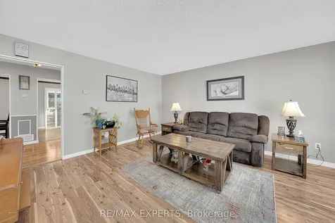 266 Britannia Avenue Bradford West Gwillimbury ON L3Z 1A7