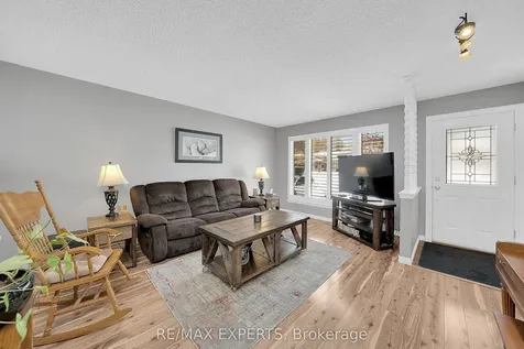 266 Britannia Avenue Bradford West Gwillimbury ON L3Z 1A7