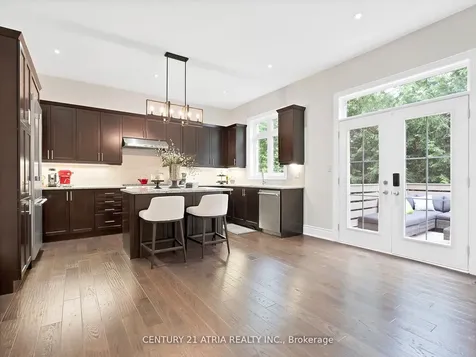 12 Macdonald Court Richmond Hill ON L4E 1E9