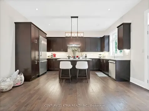 12 Macdonald Court Richmond Hill ON L4E 1E9