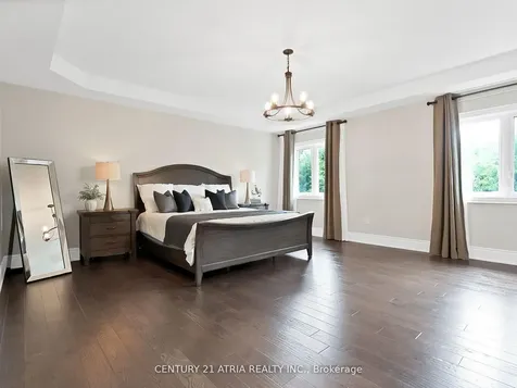 12 Macdonald Court Richmond Hill ON L4E 1E9