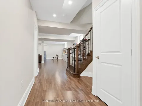 12 Macdonald Court Richmond Hill ON L4E 1E9