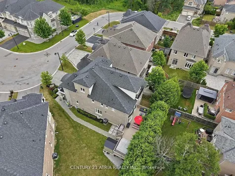12 Macdonald Court Richmond Hill ON L4E 1E9
