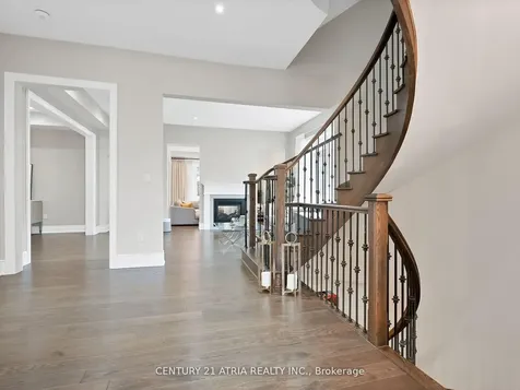 12 Macdonald Court Richmond Hill ON L4E 1E9