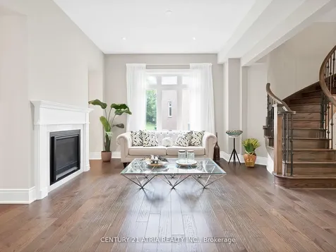 12 Macdonald Court Richmond Hill ON L4E 1E9