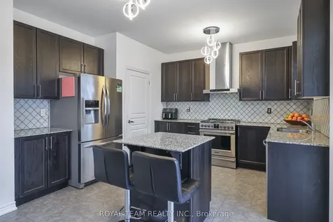 61 Lampkin Street Georgina ON L0E 1R0