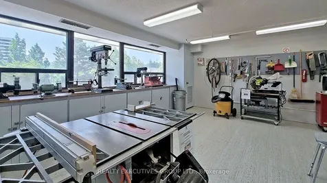 8111 Yonge Street Markham ON L3T 4V9