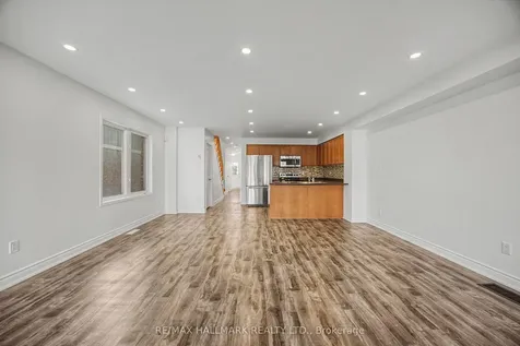 52 Acorn Lane Bradford West Gwillimbury ON L3Z 0H6