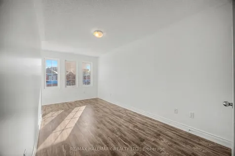 52 Acorn Lane Bradford West Gwillimbury ON L3Z 0H6