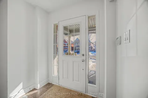 52 Acorn Lane Bradford West Gwillimbury ON L3Z 0H6