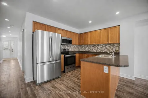 52 Acorn Lane Bradford West Gwillimbury ON L3Z 0H6