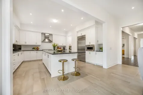 30 Enclave Court Vaughan ON L4H 4V9