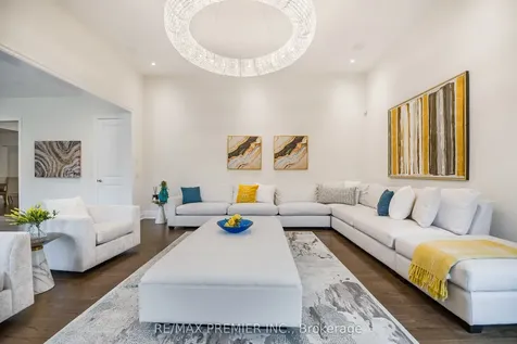 30 Enclave Court Vaughan ON L4H 4V9