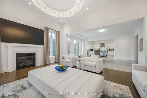 30 Enclave Court Vaughan ON L4H 4V9