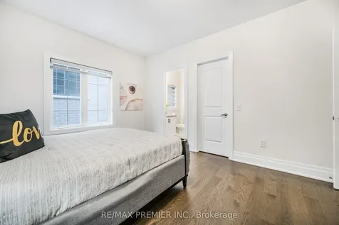 30 Enclave Court Vaughan ON L4H 4V9