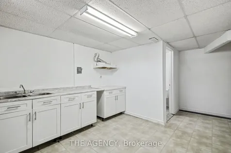 96 Meadowview Avenue Markham ON L3T 1K7