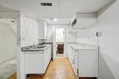 96 Meadowview Avenue Markham ON L3T 1K7